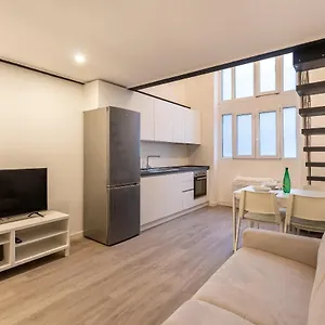 Alessia's Flat- Politecnico Appartamento